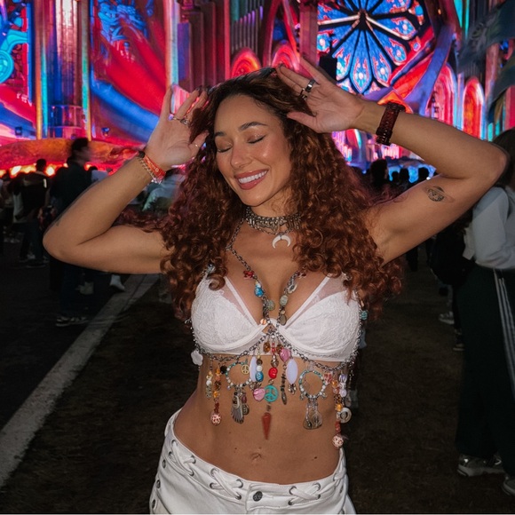 Handmade trinket chain bra - Picture 3 of 5